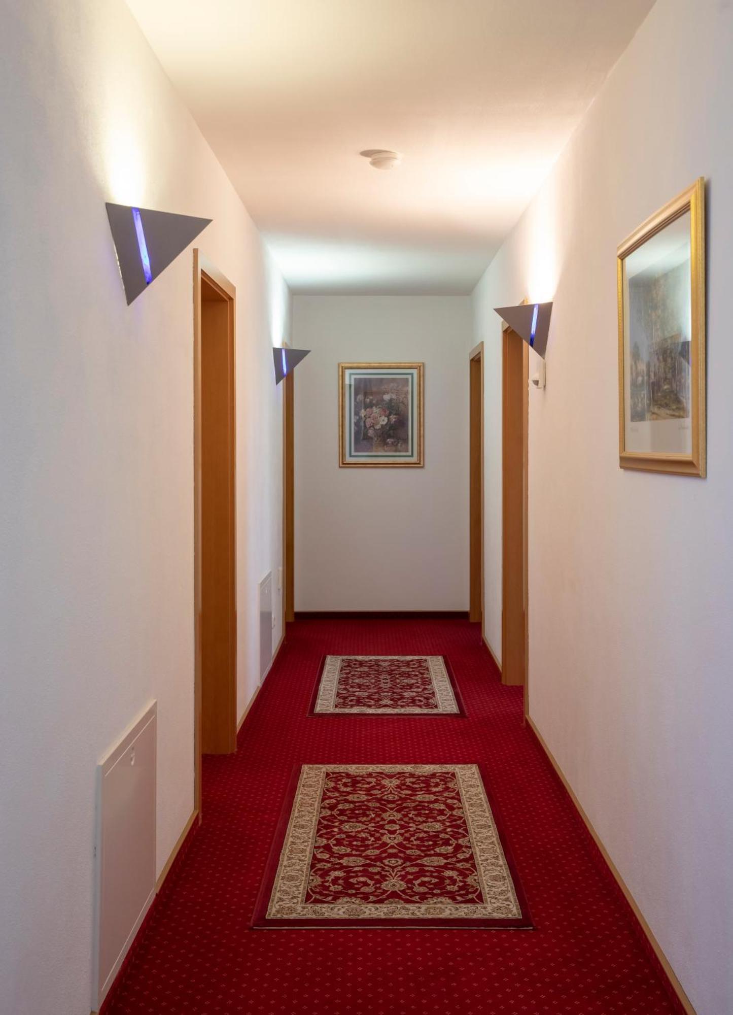 Pension Demmel, Bed & Breakfast Bruckmuhl Exterior photo
